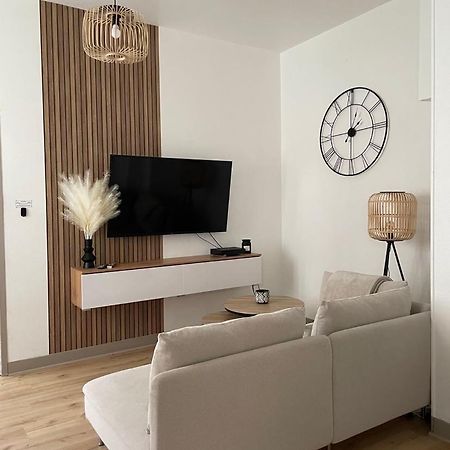 Charmant Appartement Avec Terrasse Et Parking - Centre Ville Шартр Экстерьер фото